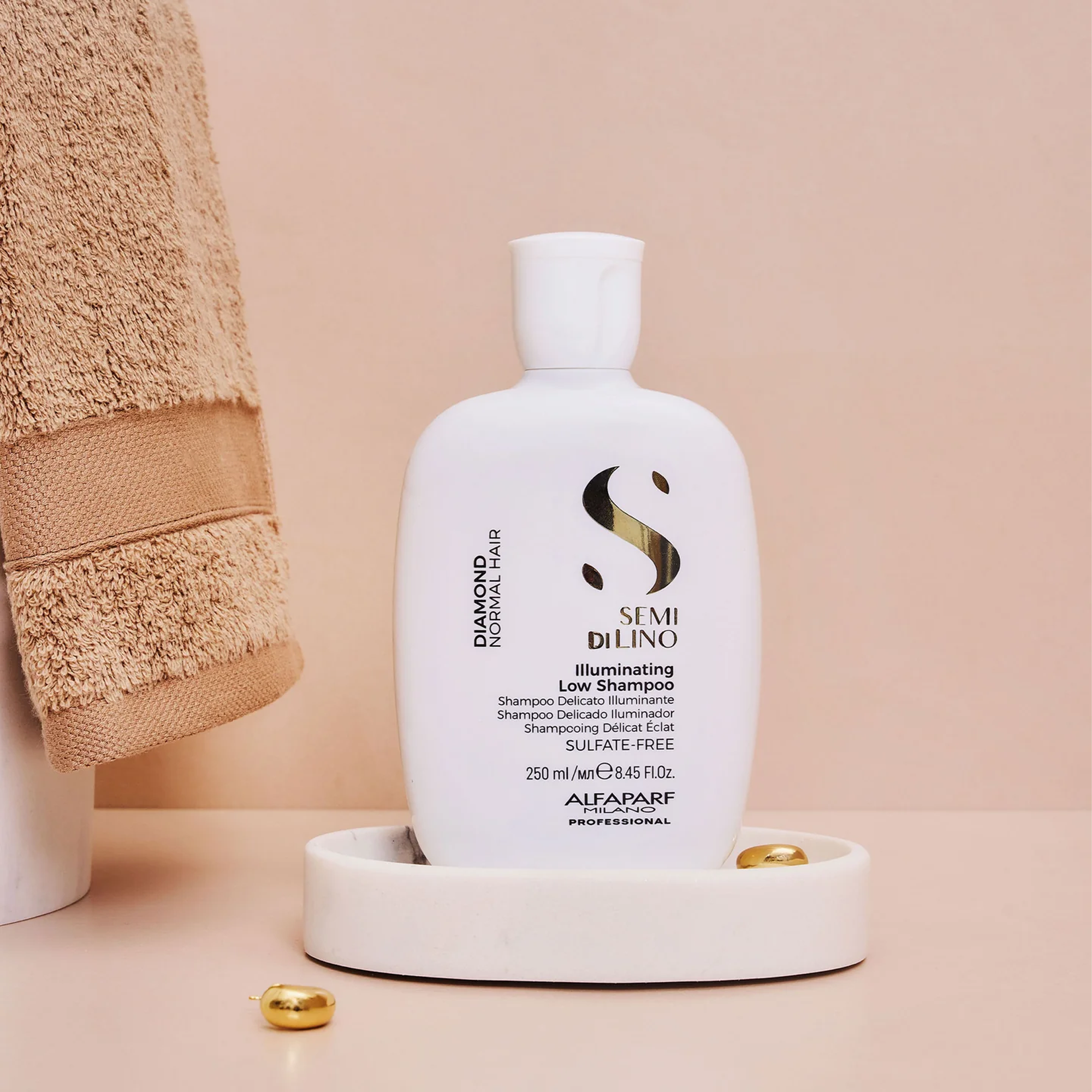 Alfaparf Semi Di Lino Diamond Illuminating Low Shampoo 1000 ml - Düşük pH'lı, ışıltı kazandıran nemlendirici şampuan