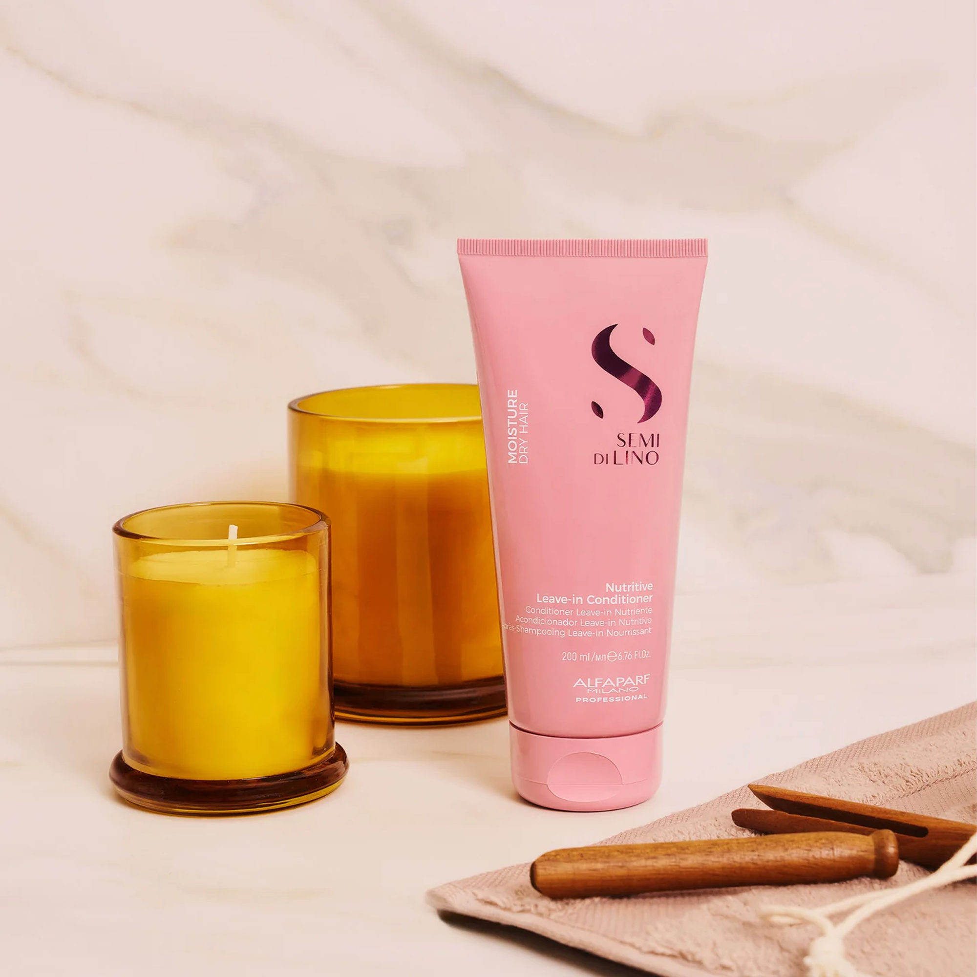 Alfaparf Semi Di Lino Moisture Nutritive Leave-in Conditioner 200 ml - Kuru saçlar için yoğun nemlendirici, durulama gerektirmeyen saç kremi