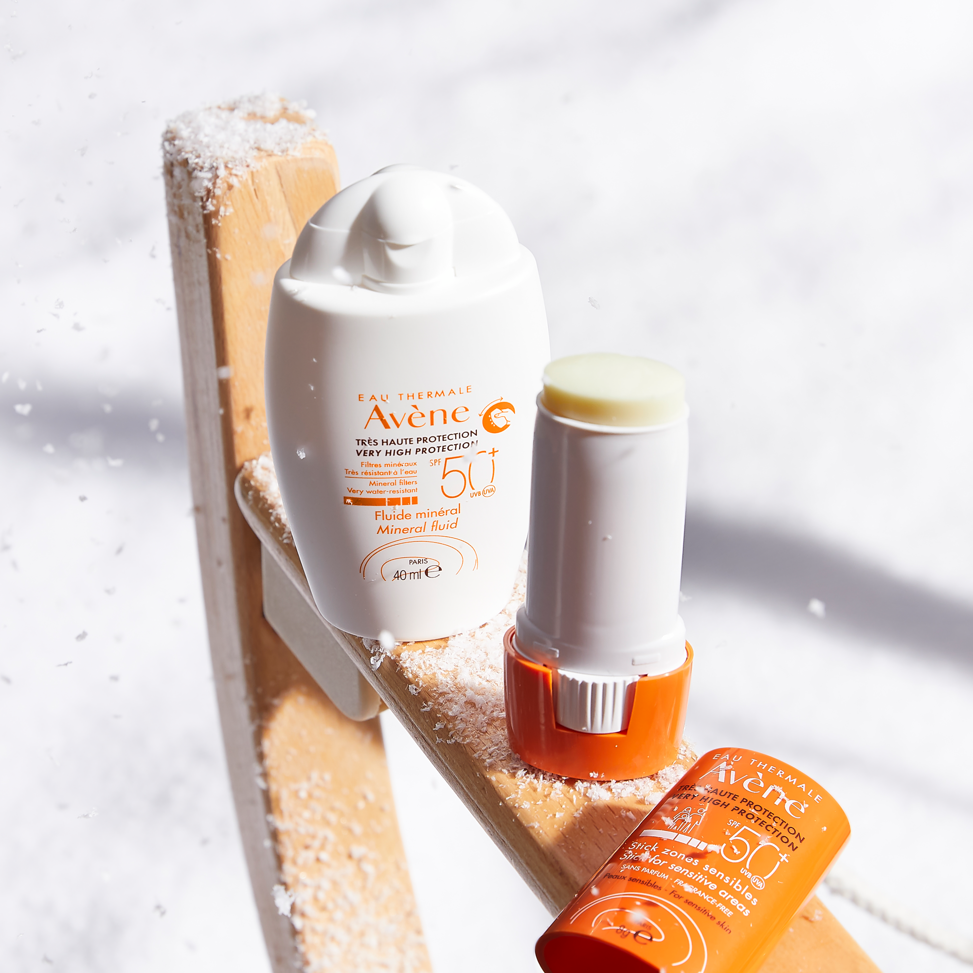 Avene Fluide Mineral Filtreli SPF 50+ Güneş Koruyucu 40 ml - Güneşe Karşı Yüksek Tolerans Gerektiren Ciltler İçin Özel Koruma