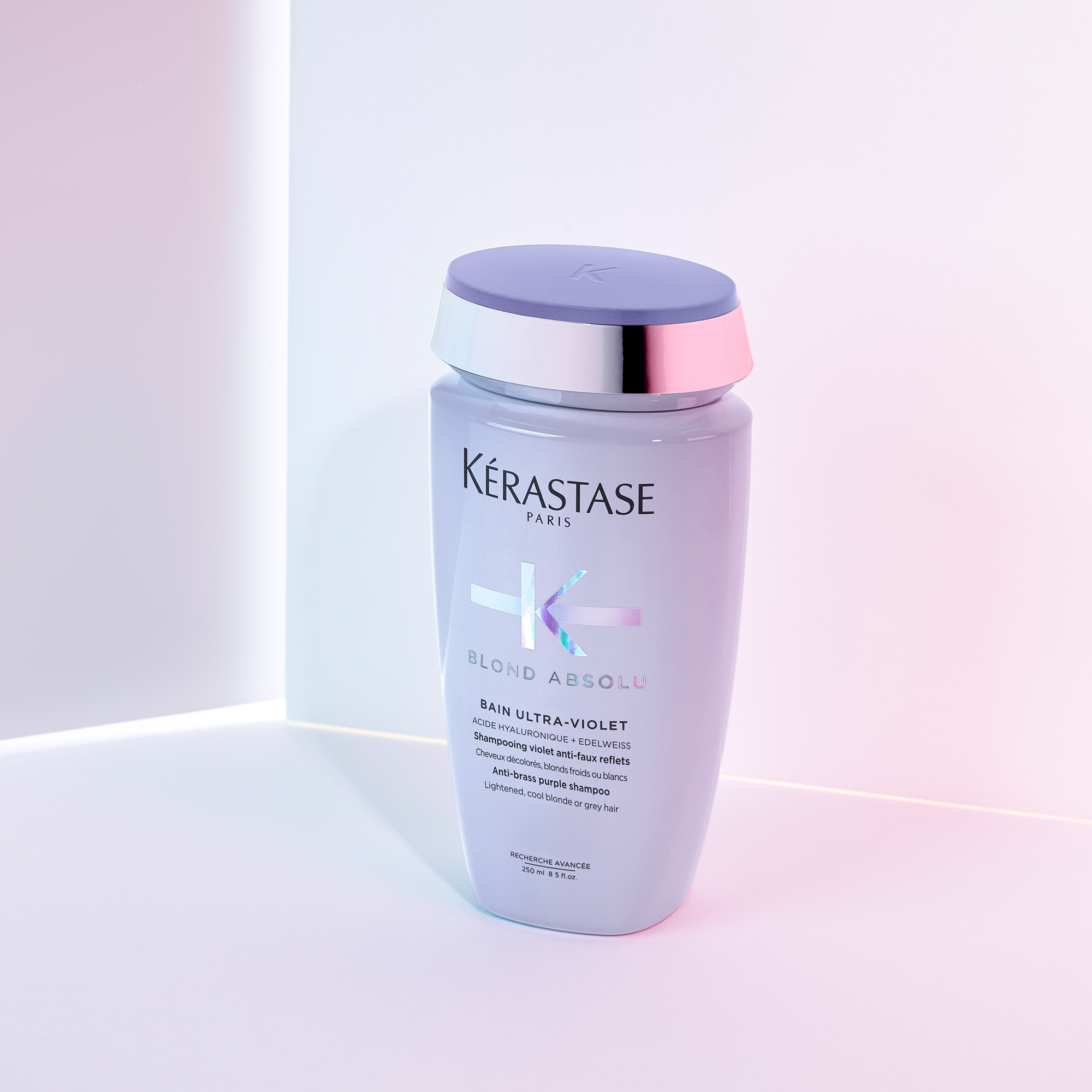 Kerastase Blond Absolu Bain Ultra-Violet İstenmeyen Turuncu Yansımaları Nötralize Eden Şampuan 250 ml - İstenmeyen sıcak tonları ortadan kaldıran, soğuk renk tonu sağlayan yüksek performanslı şampuan