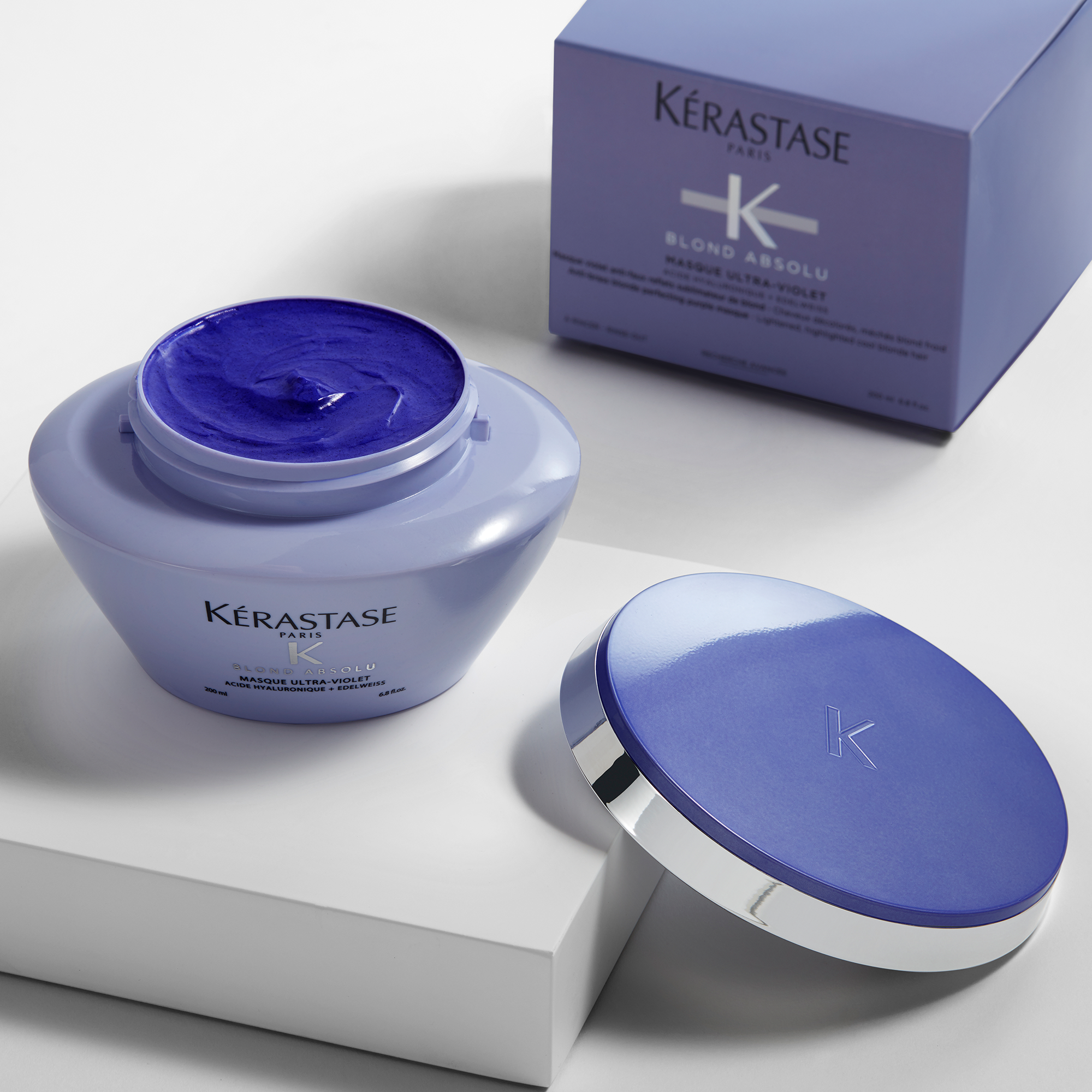 Kerastase Blond Absolu Masque Ultra Violet Sarı Yansımaları Nötralize Eden Saç Maskesi 200 ml - Saçın doğal ışıltısını ortaya çıkaran, sarı tonları nötralize eden zengin içerikli saç maskesi
