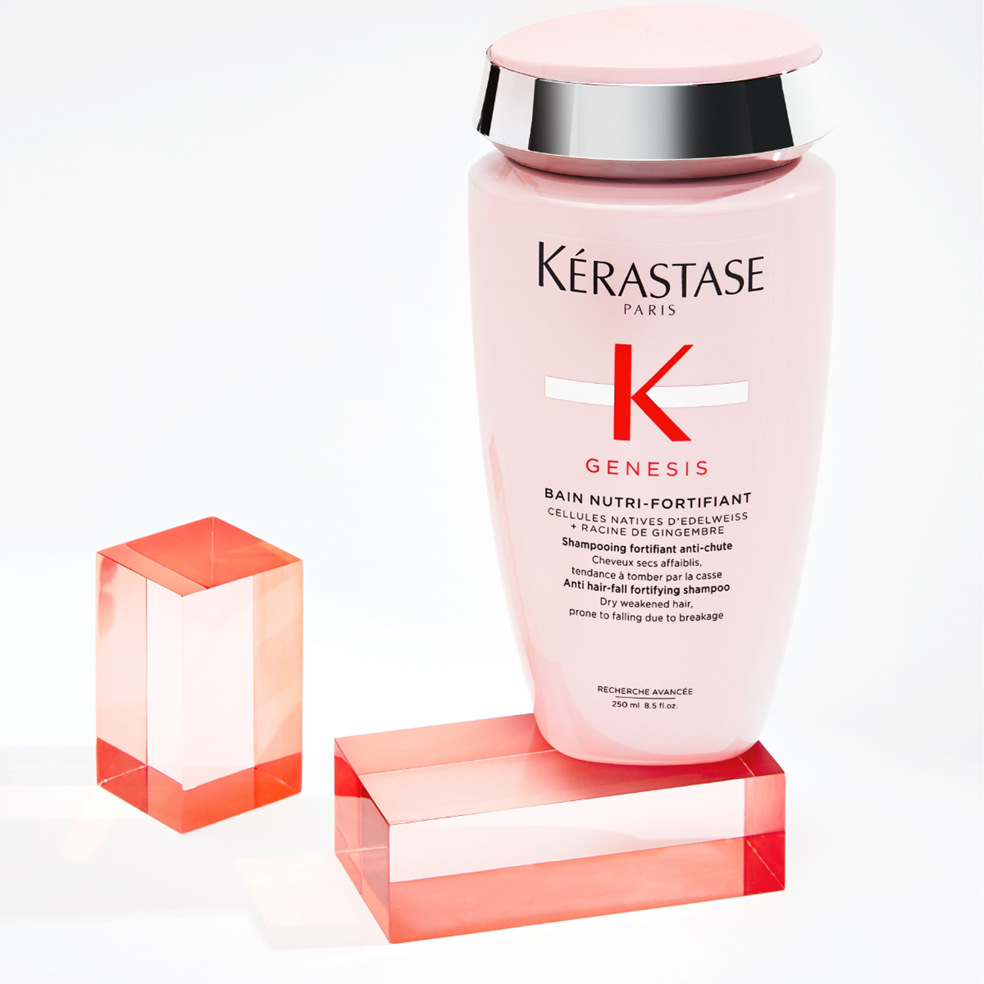 Kerastase Genesis Bain Riche Dökülme Karşıtı Güçlendirici Şampuan 250 ml - Saç tellerini kalınlaştırmaya yardımcı zengin içerikli şampuan görseli