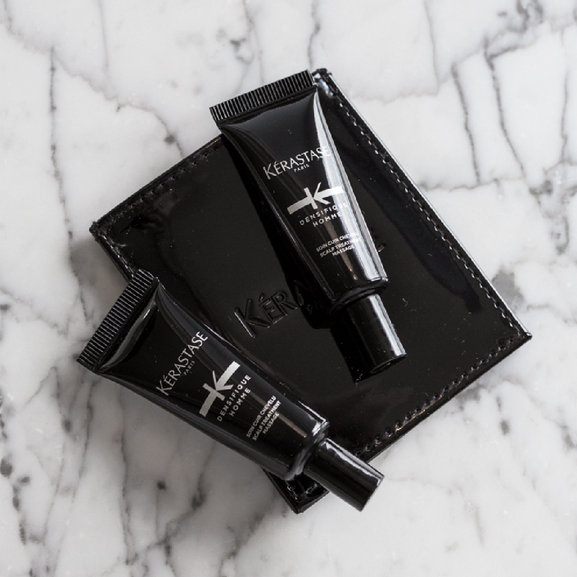 Kerastase Densifique Homme Saç Yoğunlaştırıcı Bakım Kürü 30 x 6 ml – Saç derisini besleyip güçlendirirken yoğunluk kazandıran ampul formunda bakım kürü.