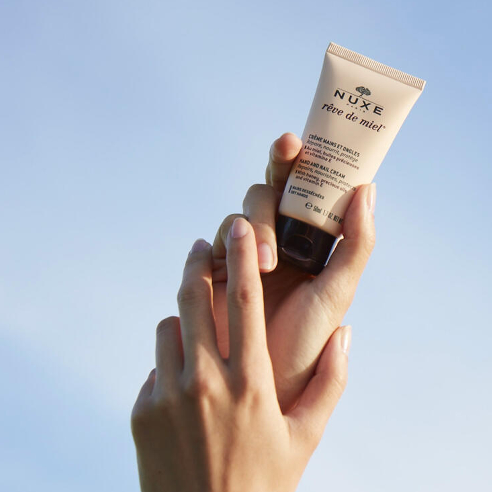 Nuxe Reve De Miel Hand and Nail Cream El ve Tırnak Bakım Kremi 2x50 ml - El ve tırnakları besleyip nemlendiren, onarıcı bakım kremi