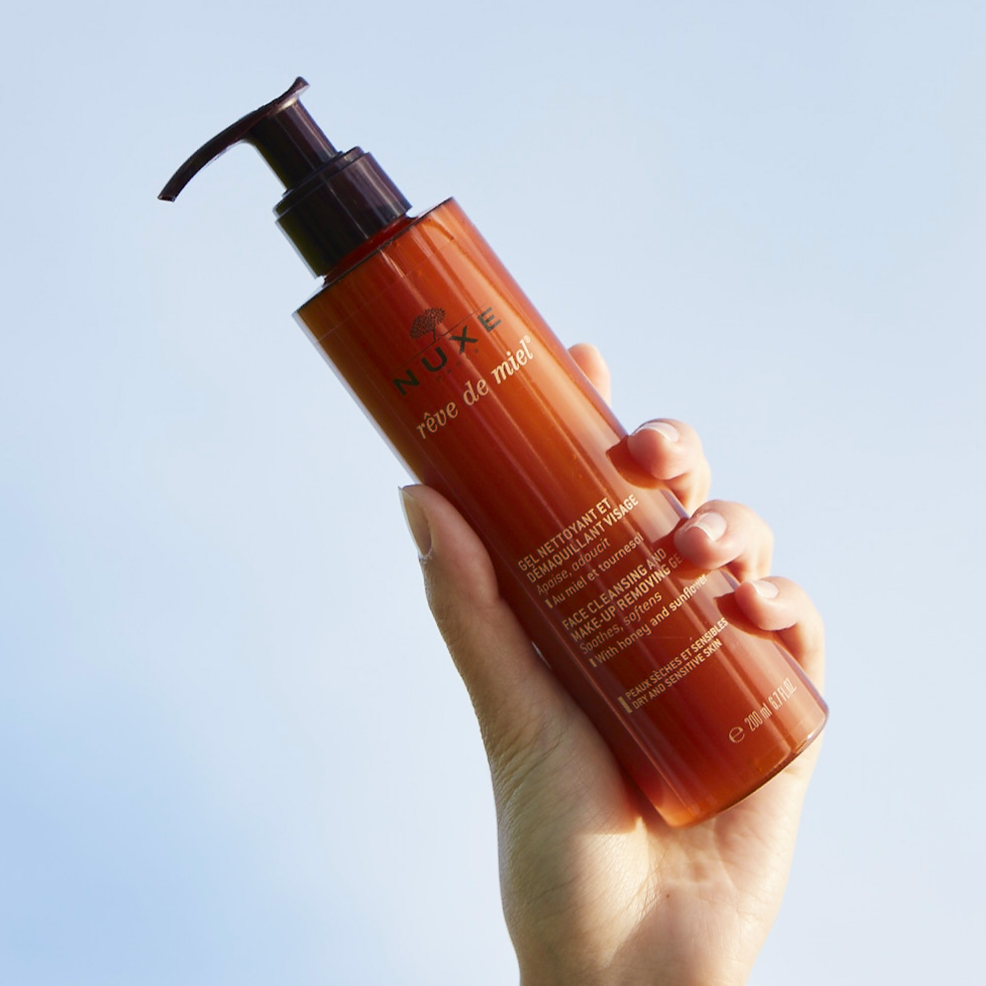 Nuxe Reve De Miel Face Cleansing and Make-Up Removing Yüz ve Makyaj Temizleme Jeli 200 ml - Yüzdeki kirleri ve makyajı nazikçe temizleyen, besleyici temizleme jeli
