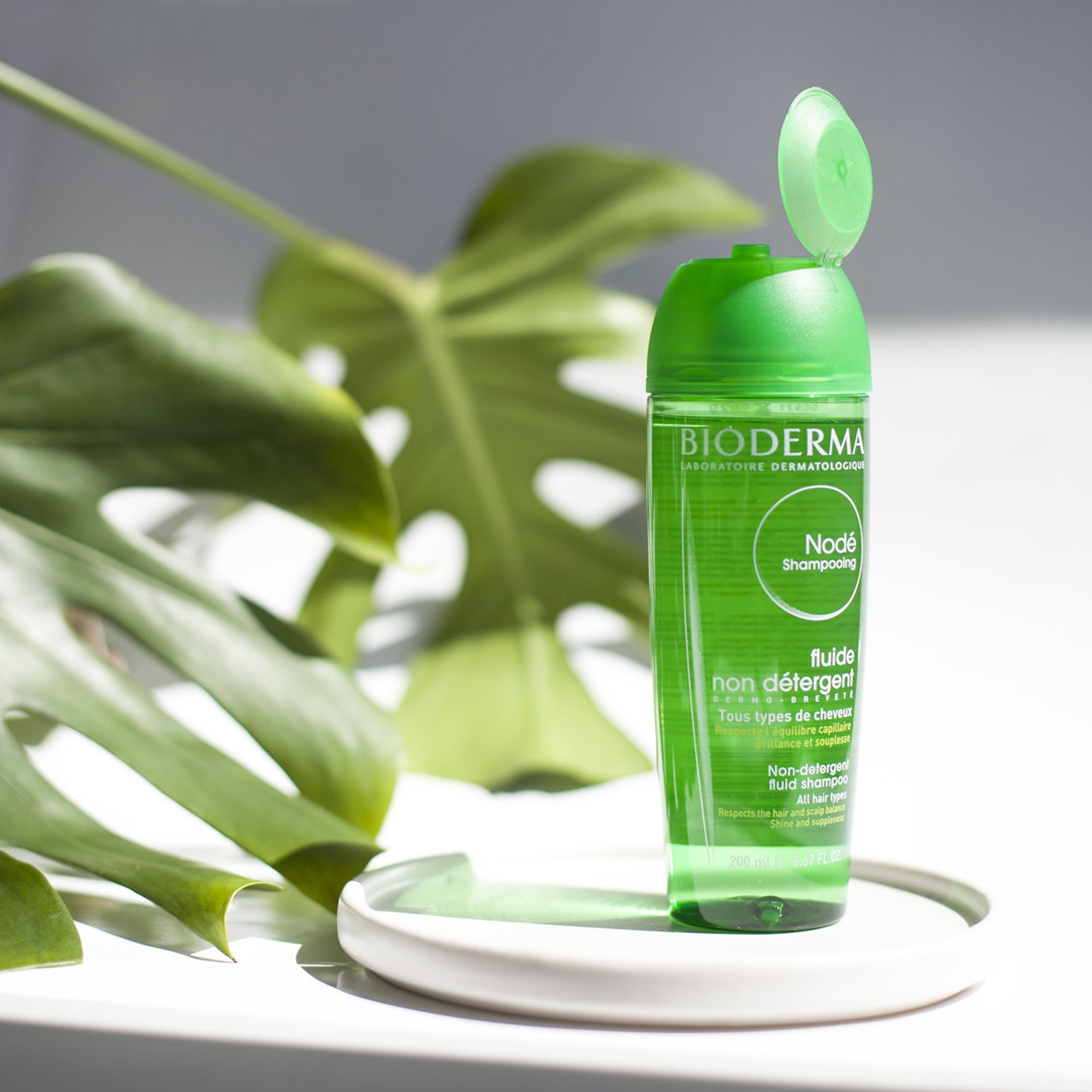 Bioderma Node Fluid Günlük Şampuan 200 ml – Nazik formülüyle saçları temizlerken nem dengesini koruyan, günlük kullanıma uygun şampuan.