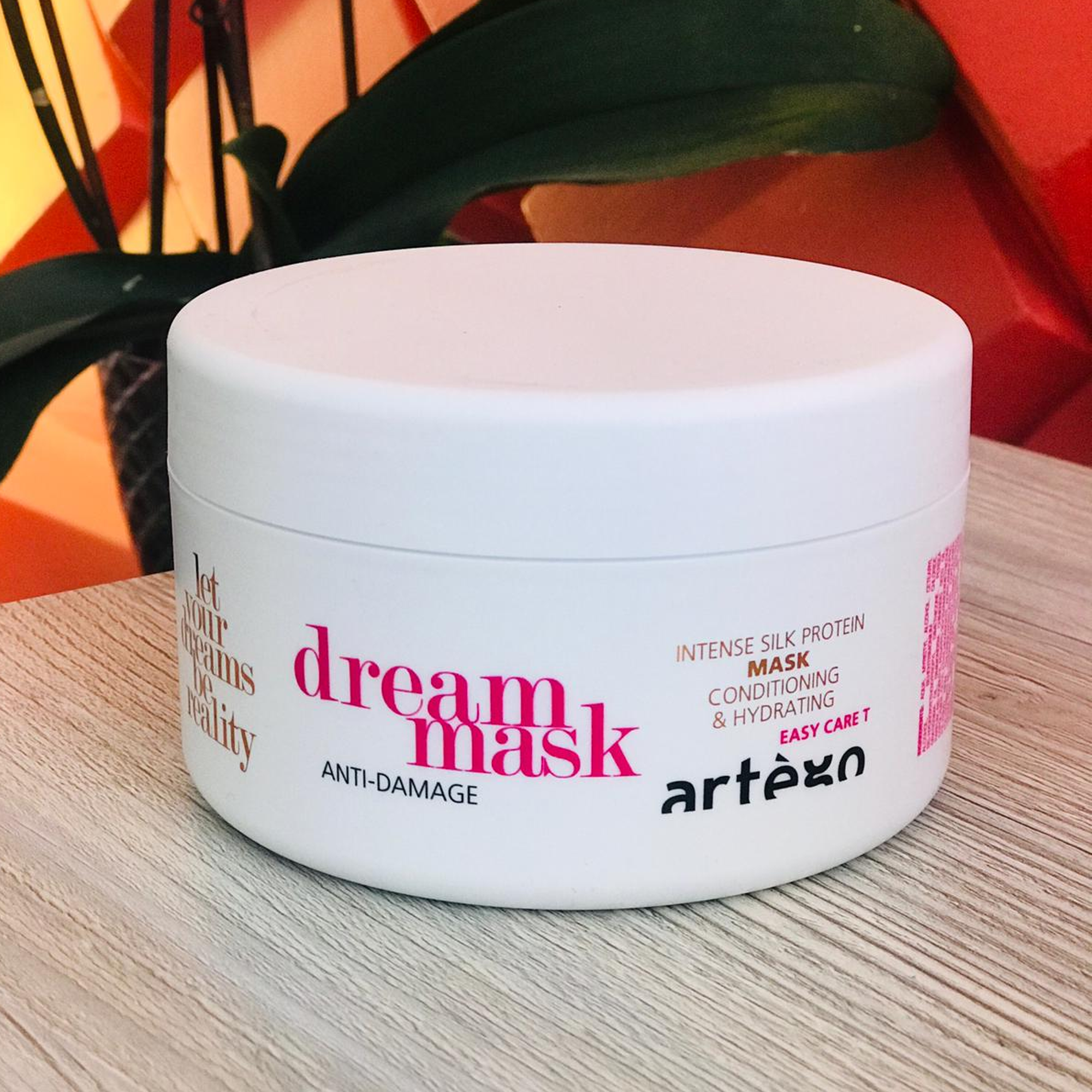 Artego Easy Care Dream Repair Onarıcı Saç Maskesi 500 ml – Saçın derinlemesine onarılmasını sağlayan, 500 ml'lik büyük boy onarıcı saç maskesi.