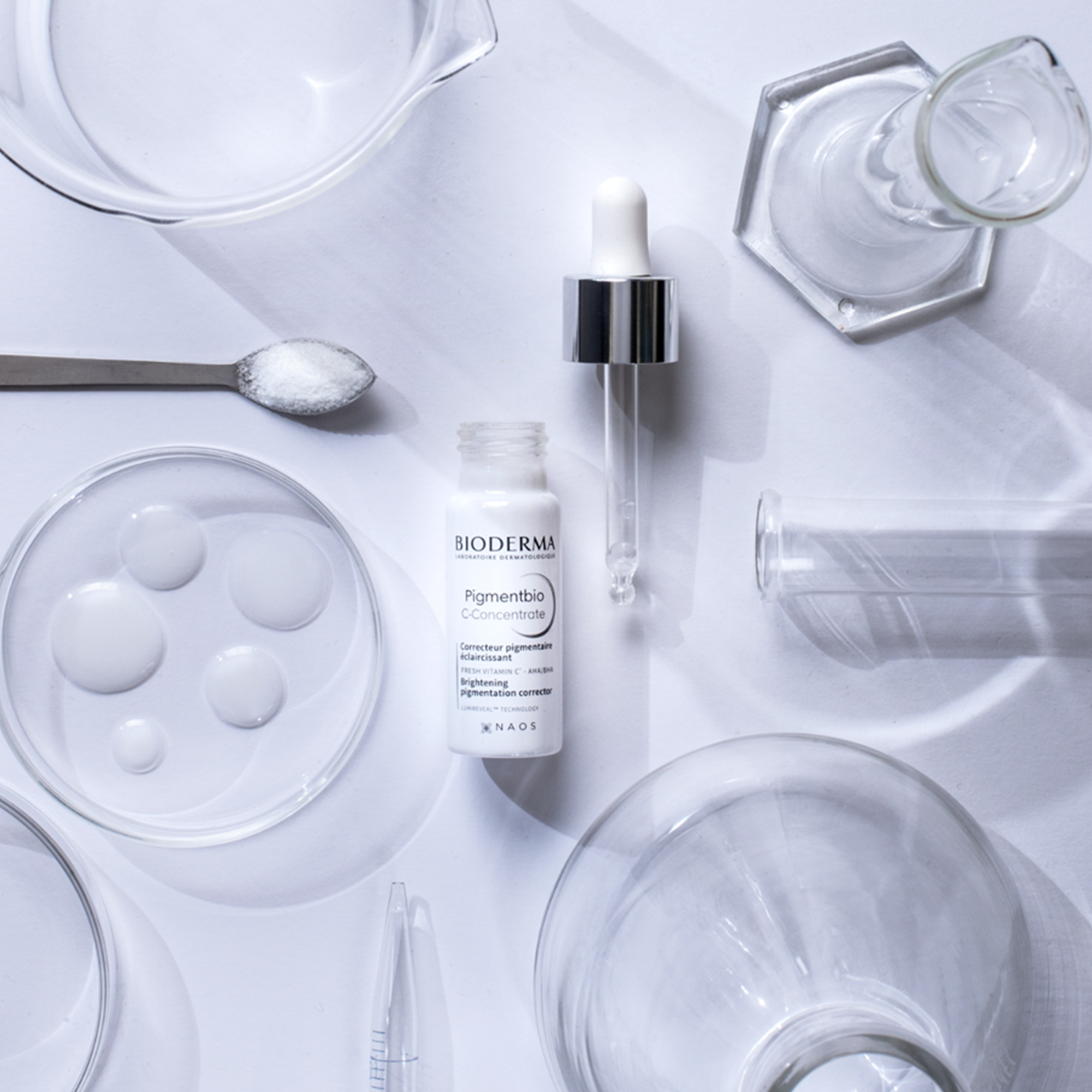 Bioderma Pigmentbio C-Concentrate Gece Bakım Serumu 15 ml - Cilt tonunu eşitleyen, gece boyunca çalışan yoğunleştirilmiş bakım serumu