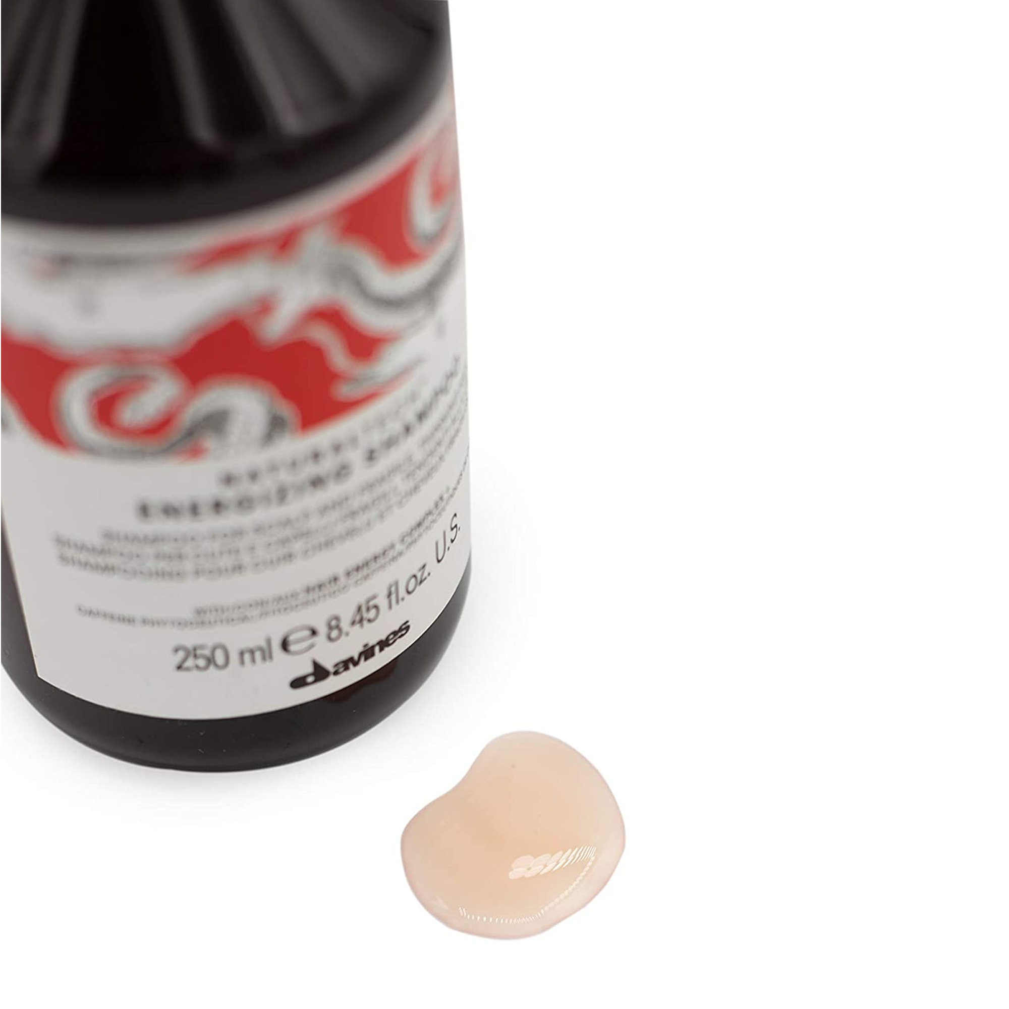 Davines Energizing Dökülme Önleyici Şampuan 250 ml – Zayıflamış saç köklerini güçlendiren ve saç derisini canlandıran günlük kullanıma uygun şampuan.