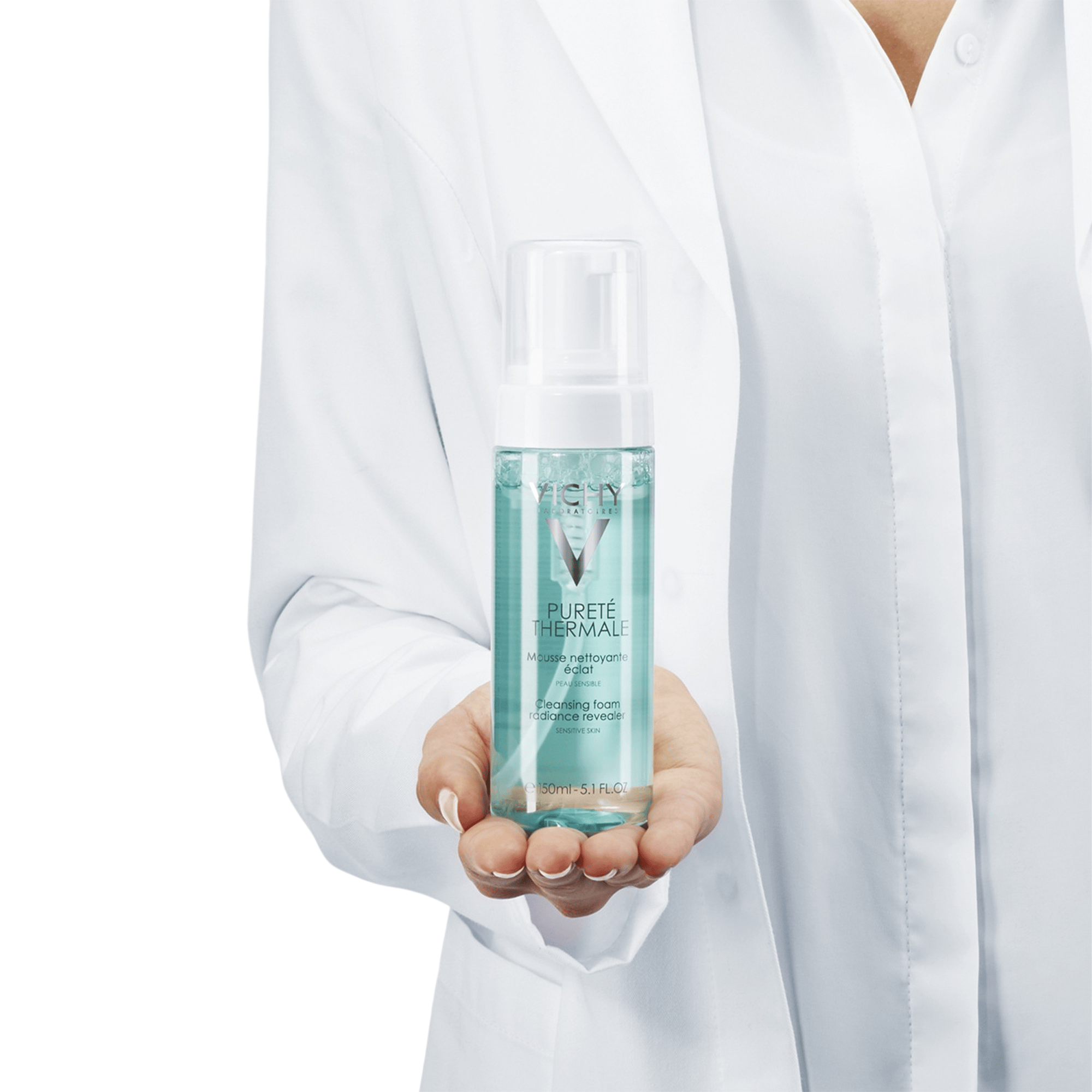 Vichy Purete Thermale Eau Moussant Hassas Ciltler için Yüz Temizleyici Köpük 150 ml – Hassas ciltler için nazik bir şekilde temizlik sağlayan, pürüzsüz ve ferah bir his bırakan köpük formülü.