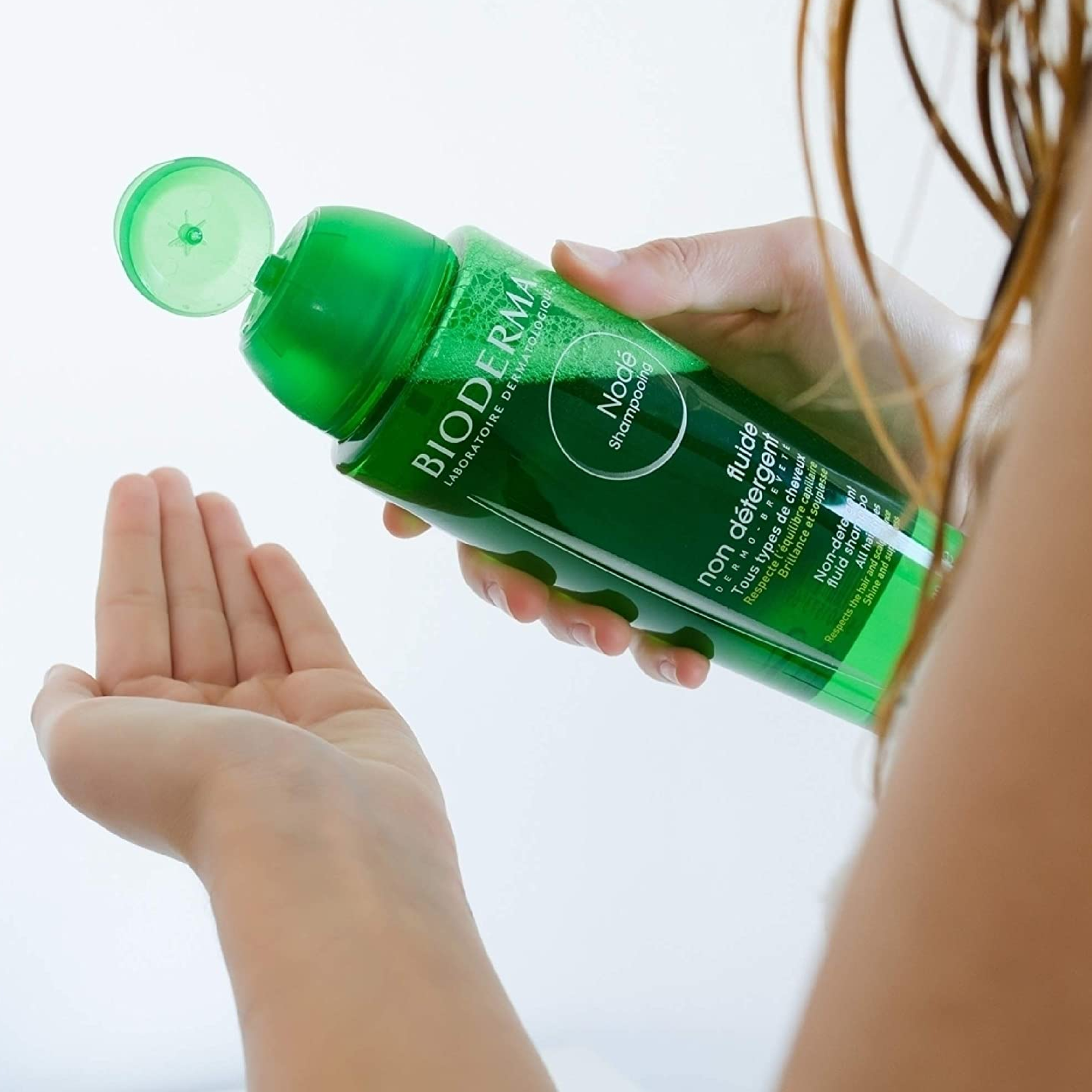 Bioderma Node Fluid Günlük Şampuan 400 ml – Saçları nazikçe temizlerken nem dengesini koruyan, 400 ml'lik günlük kullanıma uygun şampuan.