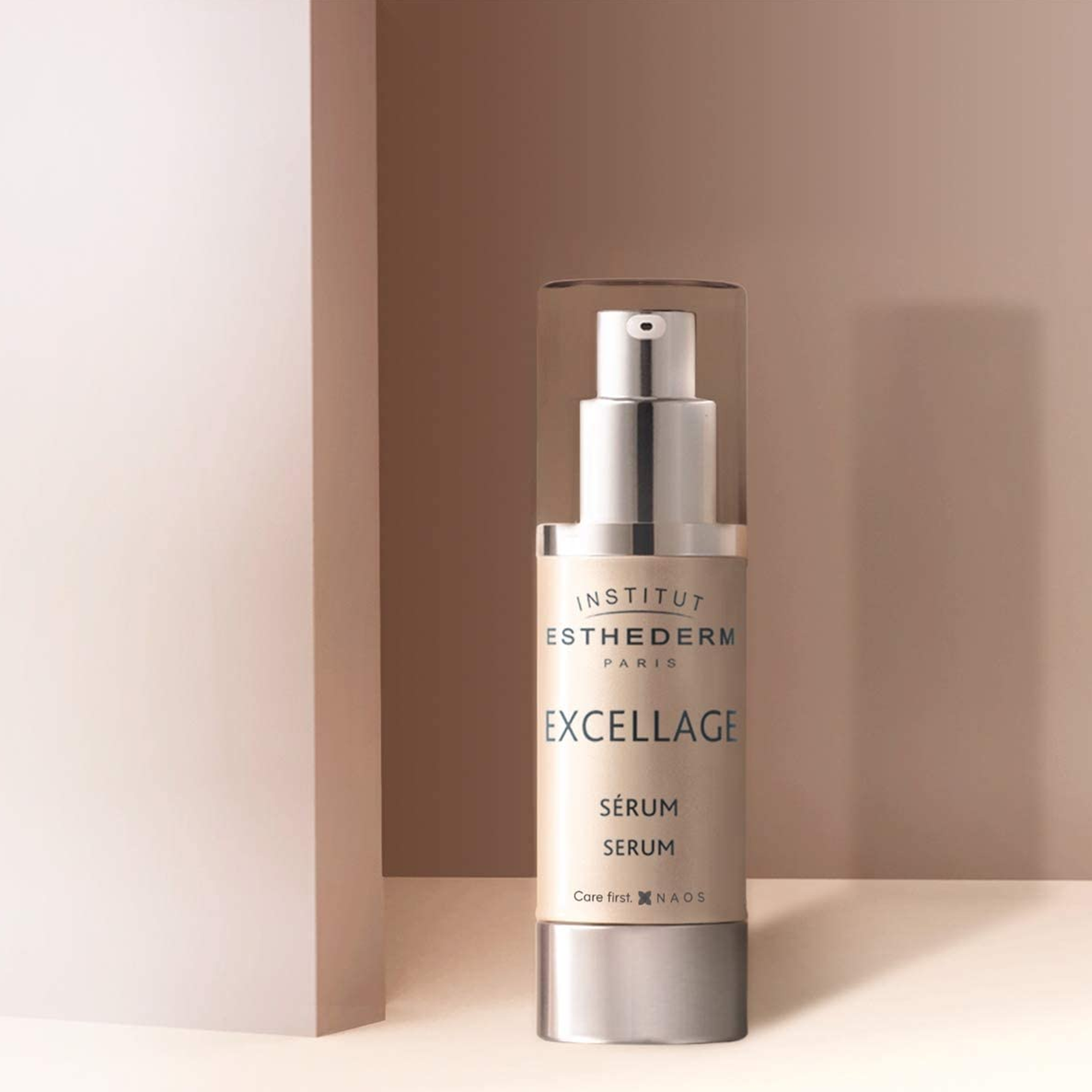 Esthederm Excellage Serum 30 ml - Derinlemesine nemlendirir, cilt sıkılığını artırarak daha genç bir görünüm sağlar