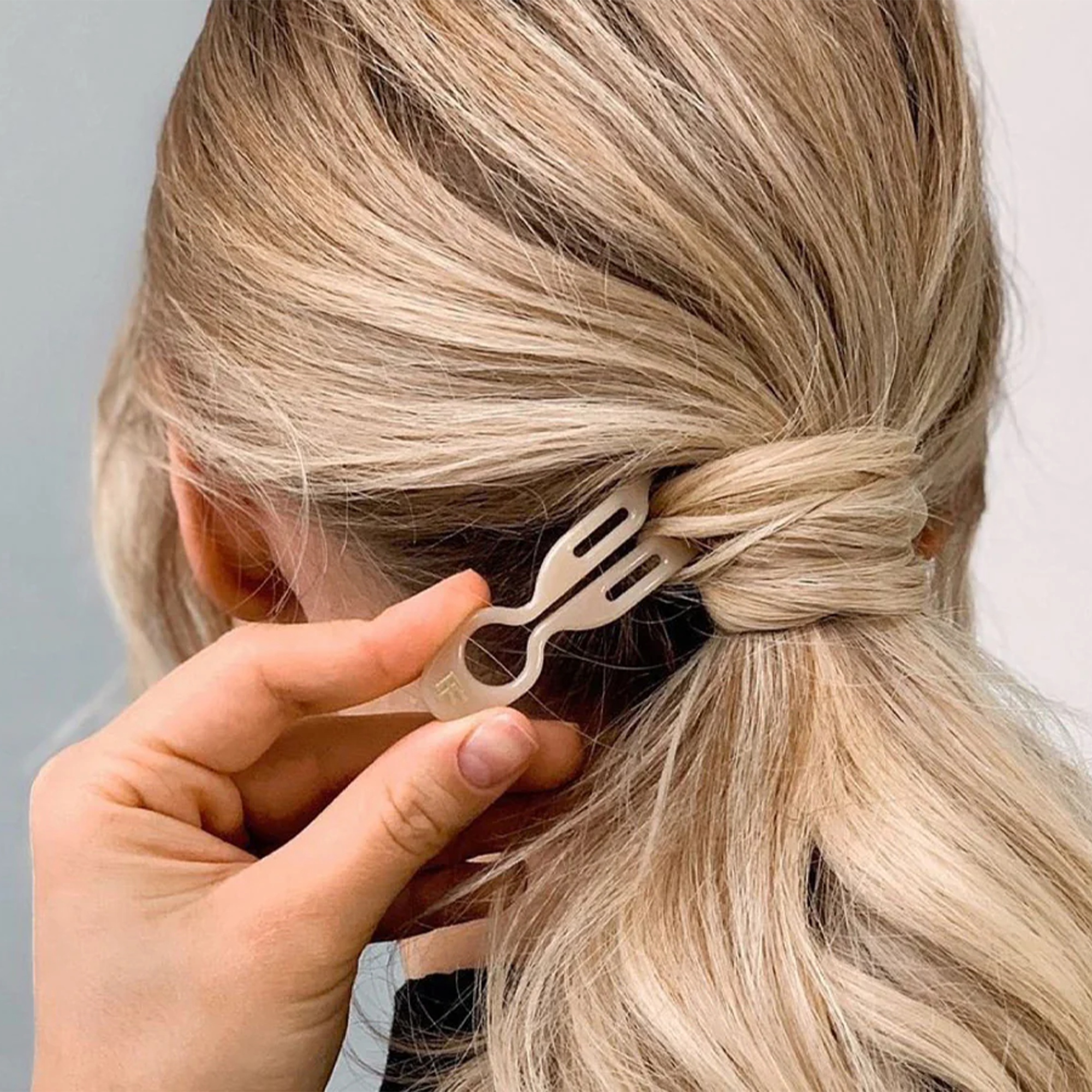 Fiona Franchimon N°1 Hairpin ヘアピン　ベージュ系 Fiona Franchimon Nº 1 HAIRPIN Saç Tokası Açık Bej 5 Adet | Sachane