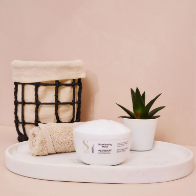 Alfaparf Diamond Illuminating Linen Semi Mask 200 ml - Işıltılı ve parlak saçlar için besleyici, onarıcı maske